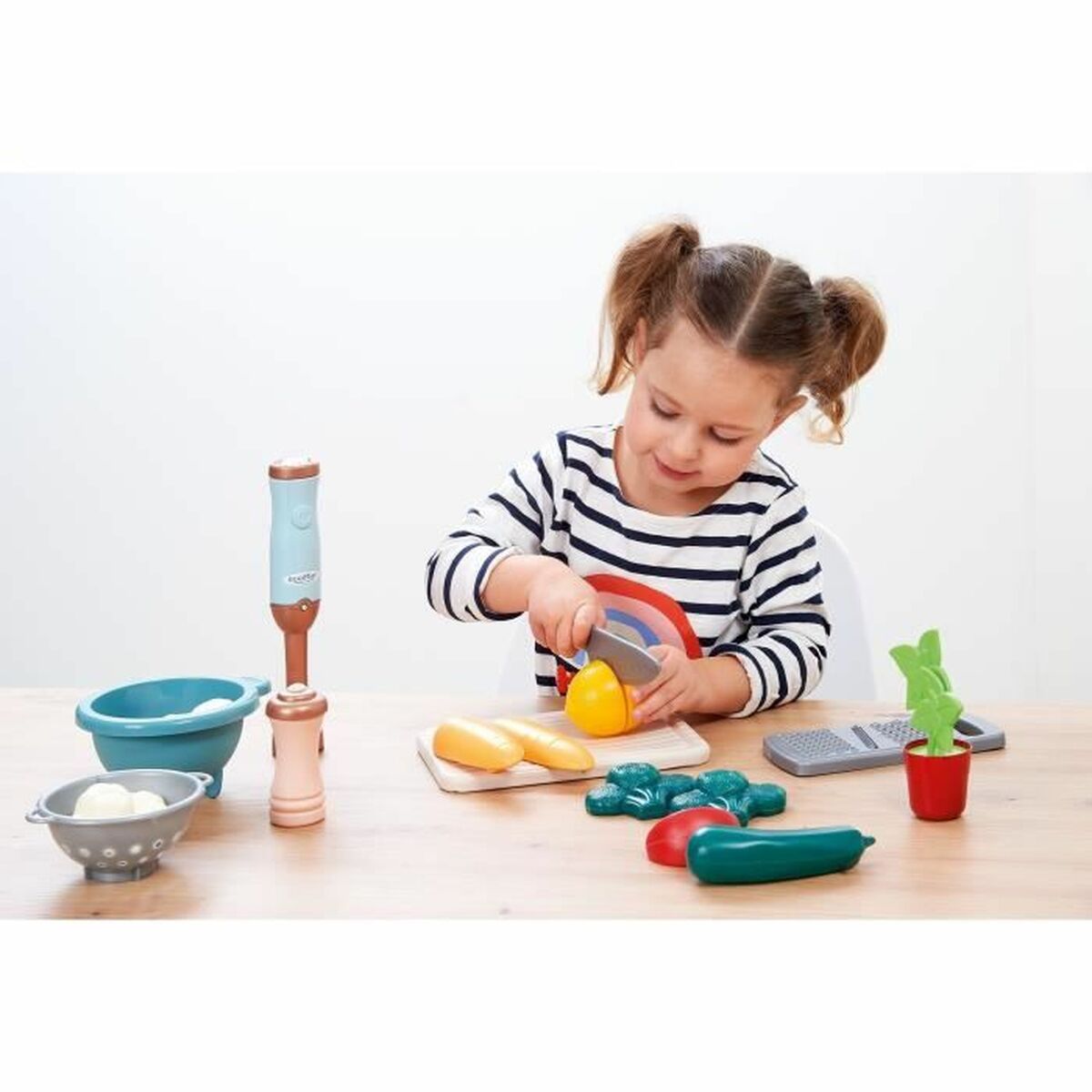 Set de feluri de mâncare Ecoiffier Delicious